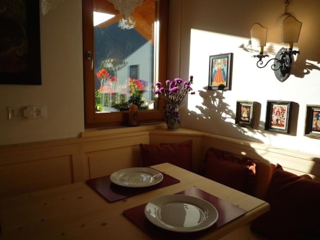 Apartamento Mansarda Dolomiti Rasun di Sopra Habitación foto