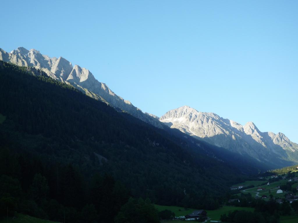 Apartamento Mansarda Dolomiti Rasun di Sopra Exterior foto