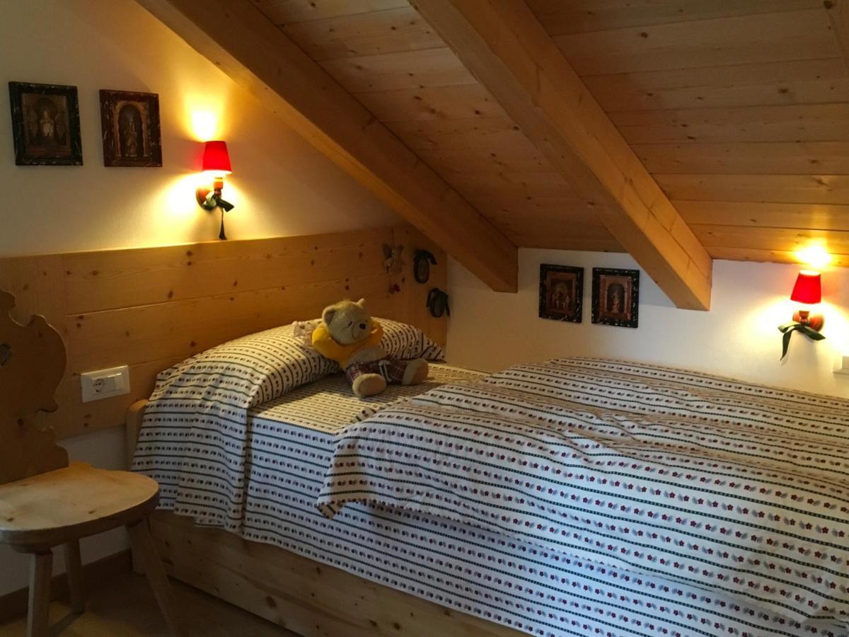 Apartamento Mansarda Dolomiti Rasun di Sopra Exterior foto
